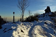 87 Sul Pizzo Cerro verso il tramonto (1285 m)